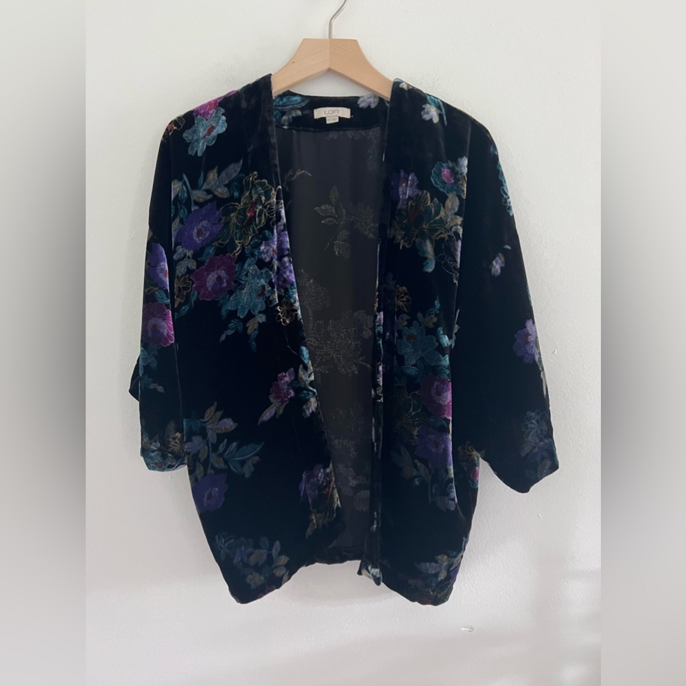 LOFT Velvet Floral Kimono
